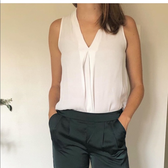 Minimum Tops - 🔥SALE- any 4/$20. Minimum White Sleeveless Blouse